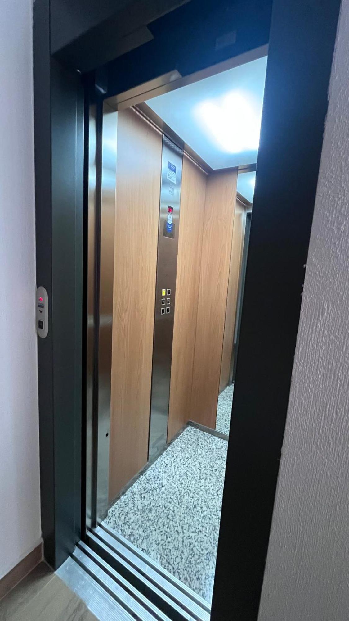 Victrix Homes Леон Экстерьер фото